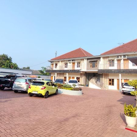 Hotel Cibening بورواكارتا المظهر الخارجي الصورة